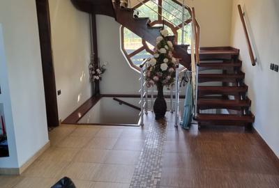 Casa la cheie zona rezidentiala in oras - 9