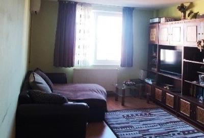 Apartament cu 3 camere circular în Astra