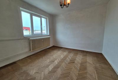 Apartament cu 2 camere decomandat în Tomis Nord