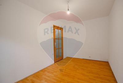 Apartament Decomandat cu 4 Camere | Etaj 1 | Zona Soarelui - Confort 1 - 2