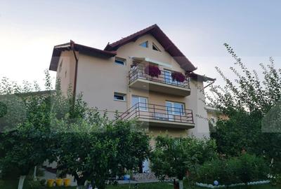 Vila in Faget cu suprafata de 450 mp si teren de 600 mp. - 1