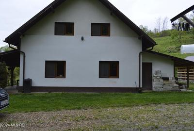 Topoloveni - Casa cu teren 1500 mp langa padure, garaj, anexe - 21