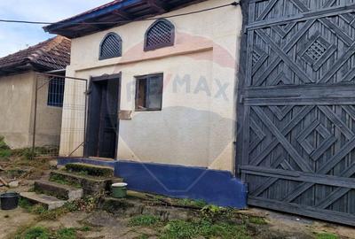 Casă cu 3 camere în Chelința
