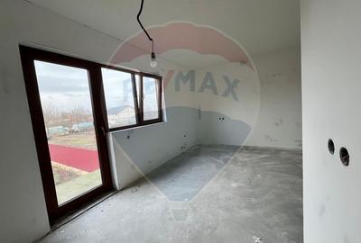 Investitie/Vanzare-  Vilă cu 5 camere la 45 minute de Bucuresti - 27