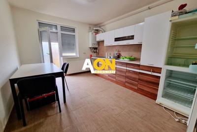 Apartament cu 2 camere decomandat, mobilat în Cetate