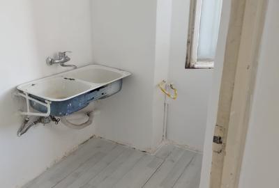 Garsonieră semidecomandată în Noua