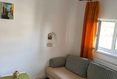 Garsonieră decomandată, mobilată în Unirii