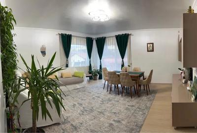 Apartament cu 3 camere, 82 mp, parcare, 2 balcoane, zona Stejarului - 1