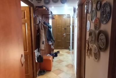 Apartament 4 cam. complet refăcut, mobilat, cu parcare și boxă – Piata Iancului - 10