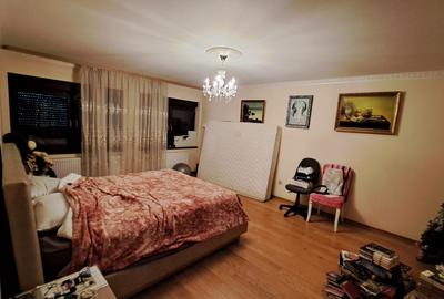 VILA INDIVIDUALA SUPERBA - CU TEREN GENEROS - AMPLASAMENT IDEAL - 46