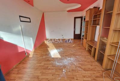 Apartament 3 camere ,situat in Rovinari, Str. 22 Decembrie 1989 - 2
