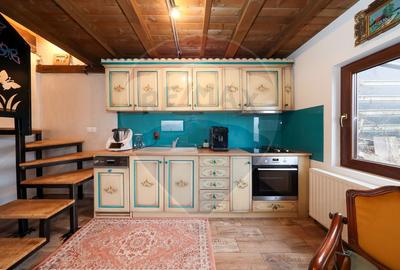 Ansamblu rezidențial cu casă principală și anexe, teren 1.487 mp - 4