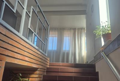 Casa 4 camere - Faleza Nord/Delfinariu - 220.000 euro (Cod E11) - 1