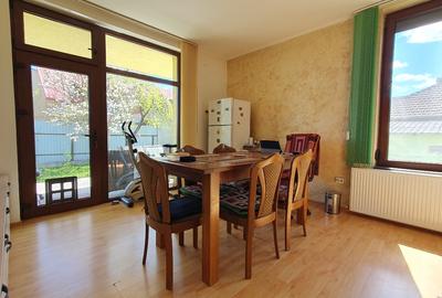 Proprietar vând casă individuală pe colț în zonă liniștită - 7