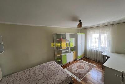 De inchiriat apartament cu 3 camere, Zona Stejari - 3