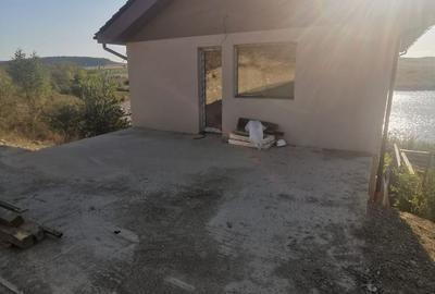 Casa individuala cu terasa,panorama spre lac, garaj, teren 300mp - 4