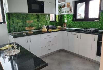 Vila cocheta Tunari zona noua, P+1+M - 1