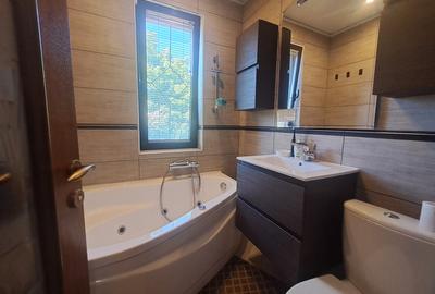 Casa individuala cu piscina. P+1+M. zona foarte buna - 32