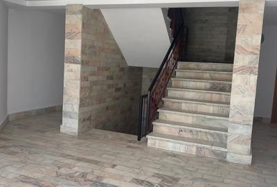 Vilă spațioasă  cu 12 camere de  închiriat situată în localitatea Eforie Nord - 8
