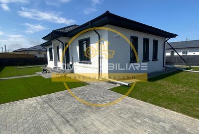 Casa 4Camere/2 bai/incalzire in pardoseala/Racordata la Toate Utilitatile-Ciurea - 1