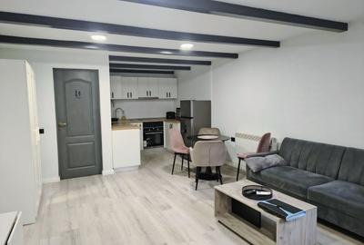 Apartament cu 3 camere decomandat în Ultracentral