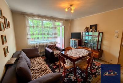 Apartament cu 4 camere decomandat în Central