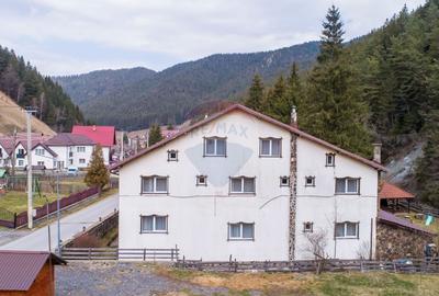 Pensiune de Vanzare in Moieciu de Sus | Comision 0% - 4