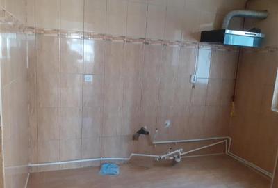 Disponibil Imediat! 4 camere, etaj 3 Obor - 1