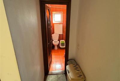 Apartament cu 3 camere - 71 m.p.- Nicolina 2, geam la baie - 9