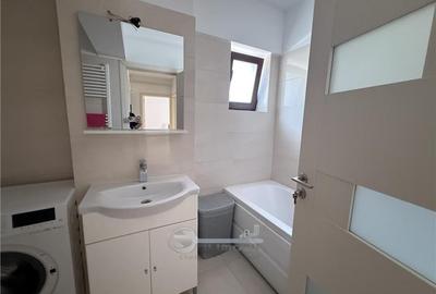 2 CAM BUCIUM INTABULAT PE IASI , GEAM LA BAIE, MOBILAT UTILAT - 8