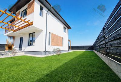 Casă cu 4 camere în Berceni