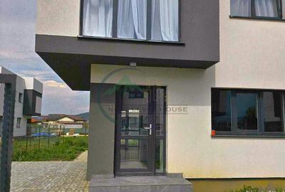 Casa de tip Duplex Sanpetru, mobilata - 2