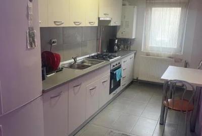 Garsoniera situata in zona Astra - 1