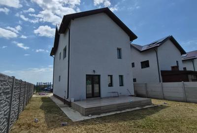 Vila P+1E+M, 6 camere, teren 300 mp! - 24