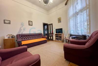 Apartament la casă ultracentral - 2