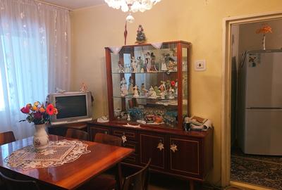 Apartament pe Traian Vuia la Etajul 2 - 15
