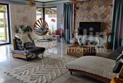 Apartament cu 3 camere semidecomandat, mobilat în Europa