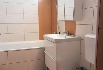 Apartament 2 camre decomandat+ balcon, et. 1/4 |  Inre Lcuri - 7