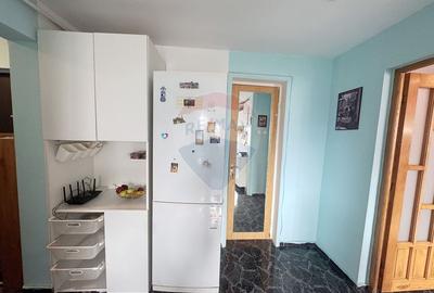 Apartament cu 4 camere de închiriat în zona Berceni - 19