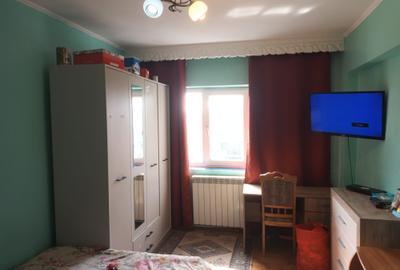Apartament 3 camere Zona Petre Liciu - etaj 3 - 77 mp - 1
