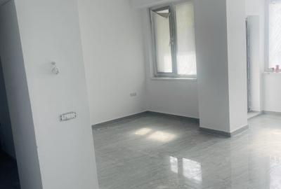 Închiriere Studio în  Clădire nouă – Faleză Nord, Strada Unirii - 3