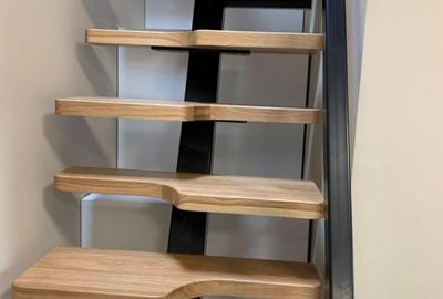 Casa de vanzare, formata din 2 apartamente, P-ta Abator - 10