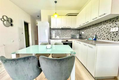 Apartament cu 2 camere semidecomandat, mobilat în Bună Ziua