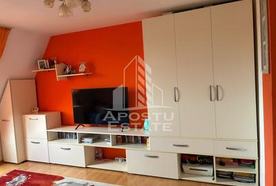 Apartament cu 2 camere semidecomandat în Dâmbovița