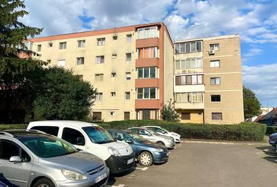 Apartament 3 Camere decomandat Mobilat si Utilat