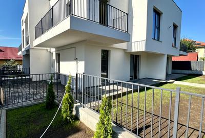 Apartament 3 camere D 2 bai Garaj Gradina 70mp Capat Pacurari