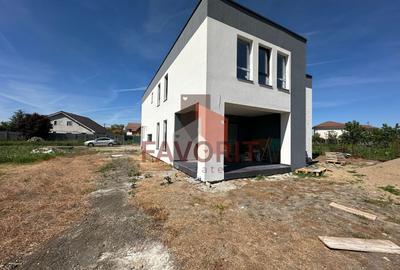 Duplex | Parter + Etaj | Toate utilitatile | Curte generoasa | Sacalaz - 17