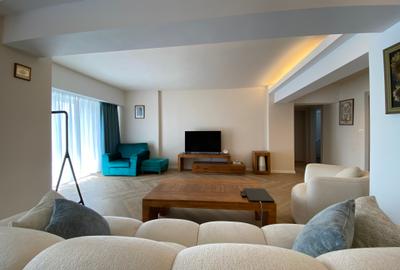 Lovely 3 bedroom apartment transformed into 2 bedrooms next to the Unirii Square - 2