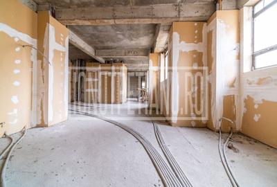 Spațiu comercial, de 370.00 mp, în Unirii