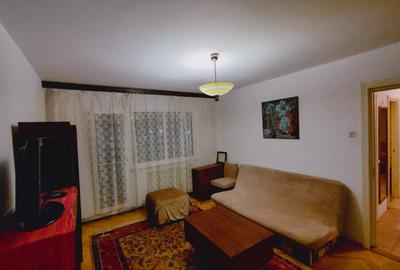 Apartament de inchiriat cu 3 camere Disponibil - 10